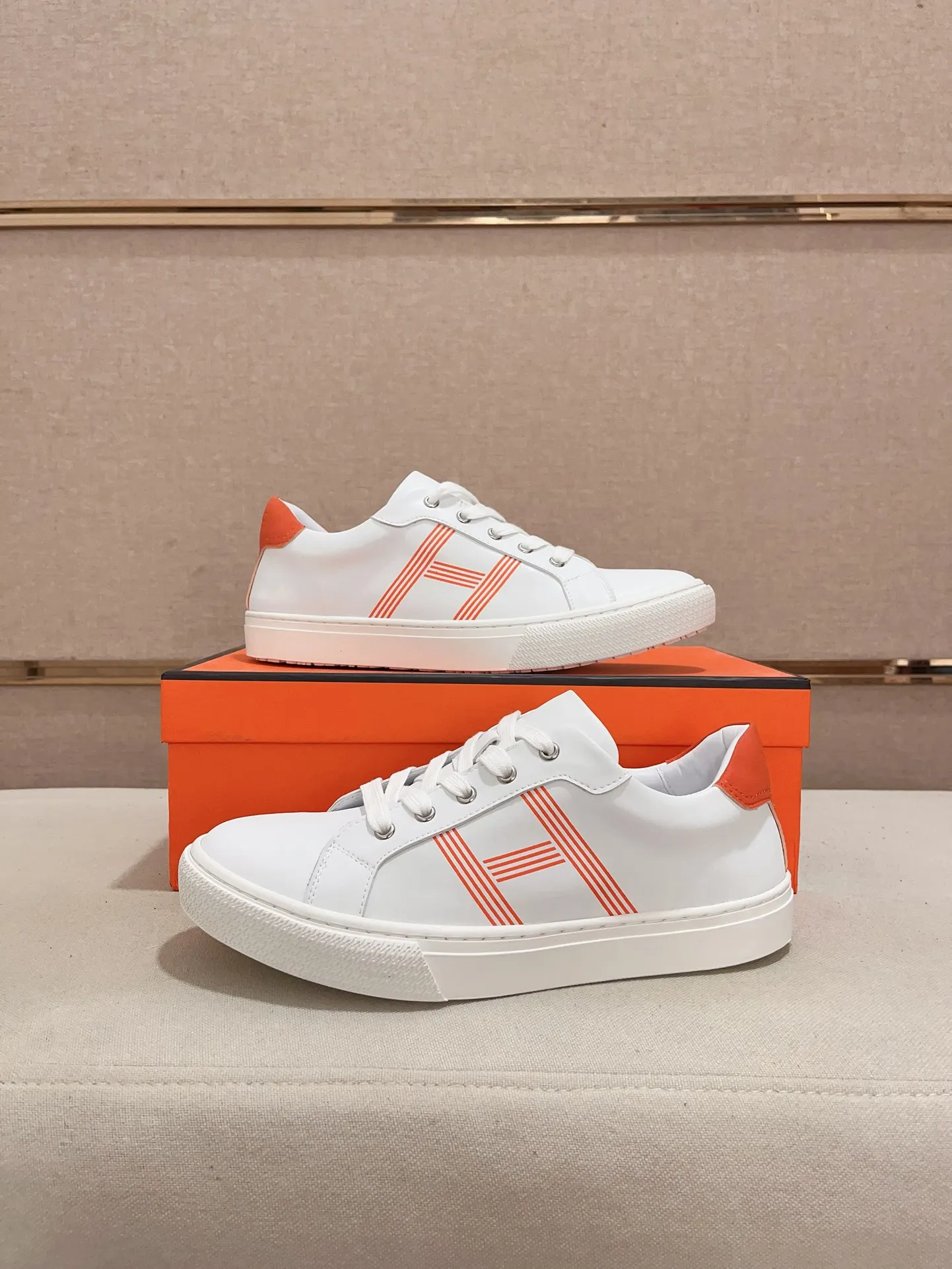 Men's clothing and shoes💰: 400💰《HERMES》【Classic Original Version】Hermès; Top 🔝 Purchasing Agency 🔍🔍Latest 🇺🇸Sold simultaneously at counters, original imported from Italy ▲▲Cow leather▲ ▲Exquisite workmanship (Italian 🇮🇹imported water-dyed 🐂cowhide lining) sole: original sole provided by the original factory, ⚠️exclusive double-layer activity·TPR·rubber·combined molded outsole; Code number: 36-44 (45/46 can be customized, non-refundable)
